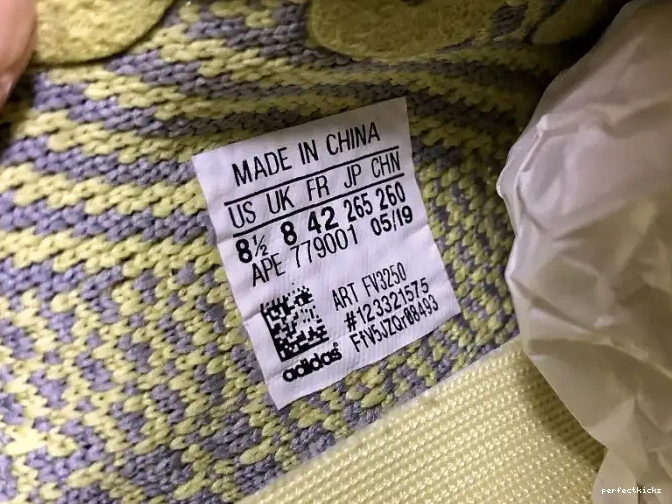 FV3250 350 Boost V2 Antlia Yeezy Adidas 0612